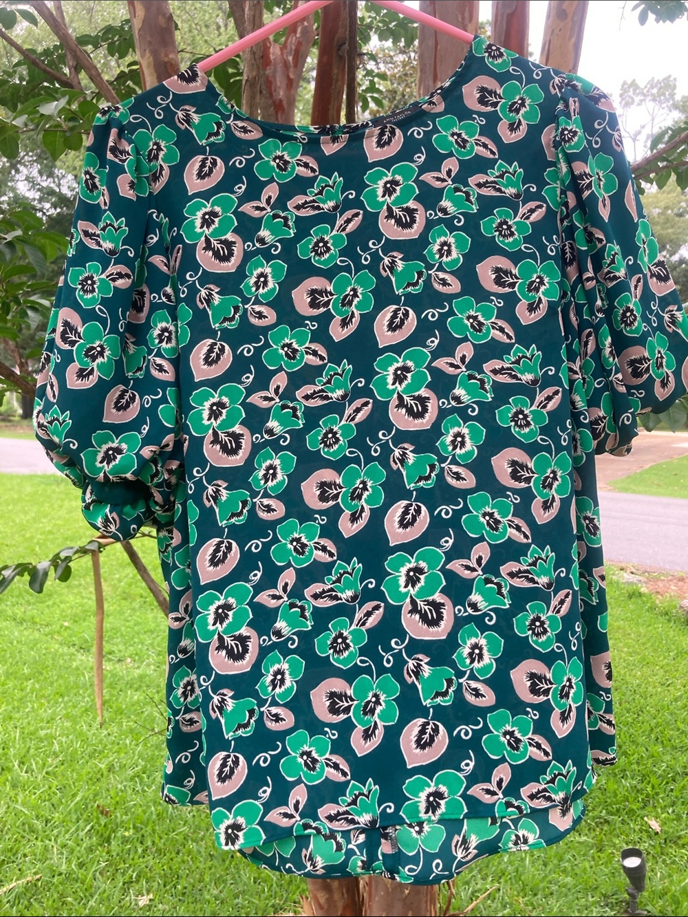 Ann Taylor Factory Green and Black Floral Short-Sleeve Blouse